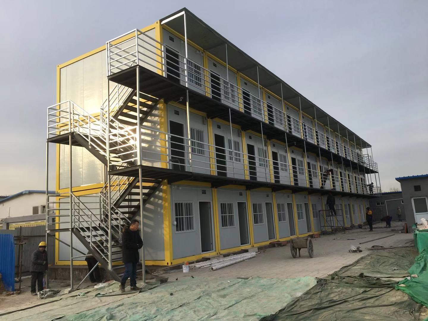 中鐵集團豐益橋項目打包箱房員工宿舍